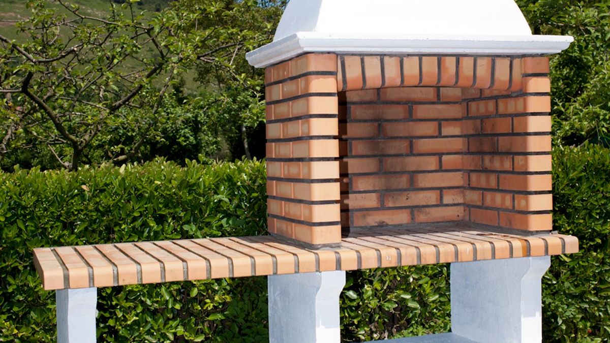 Bricomania 704 Pintar chimenea de exterior p8