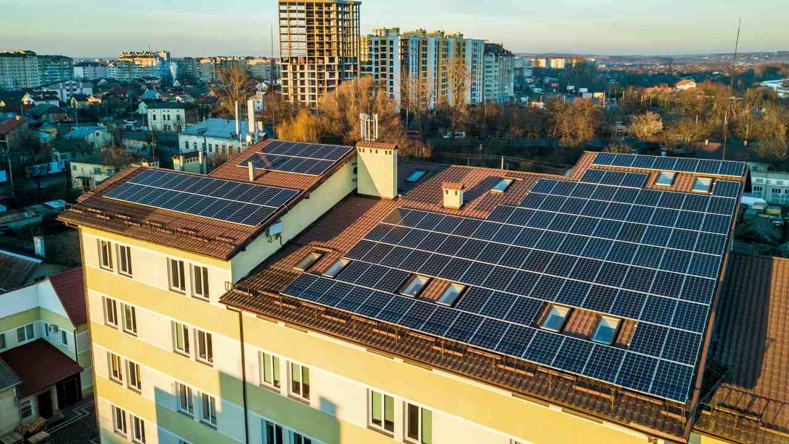 beneficios frio solar climatizacion viviendas