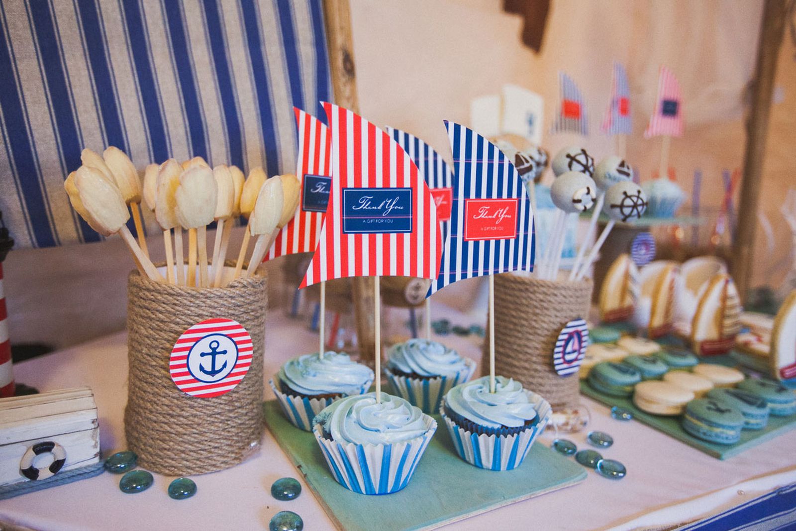 Decorar mesa de postres o cumpleaños de estilo marinero   Presentación