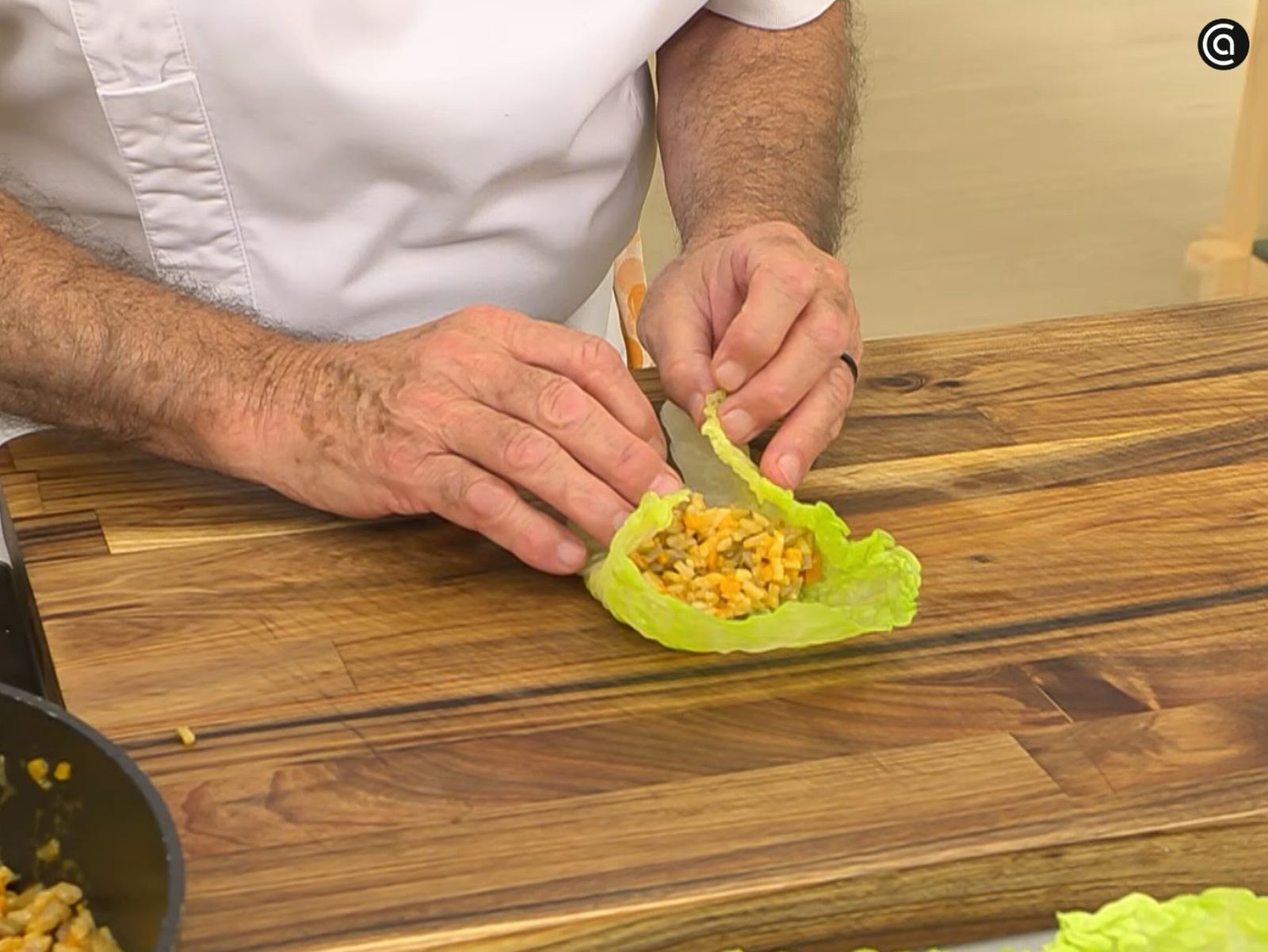 Rollitos de repollo rellenos de arroz y verduras - paso 4