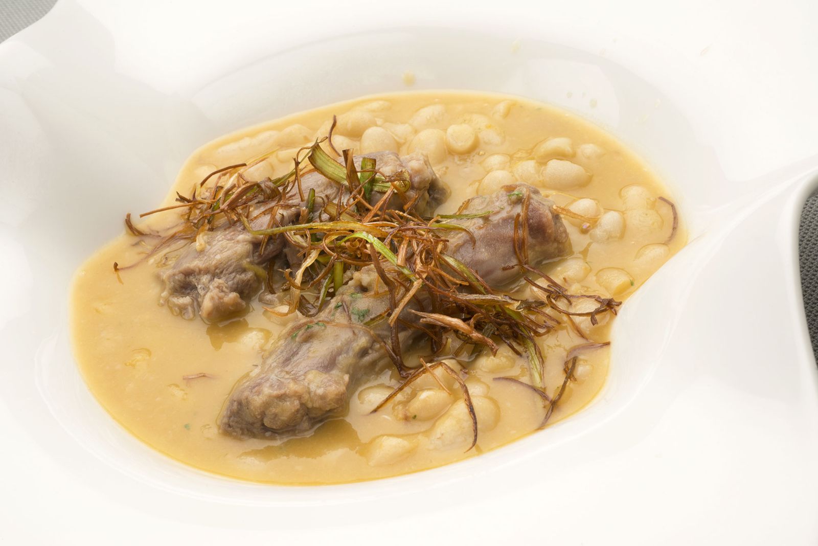 6124 1 Alubias blancas con cuello de pato xl