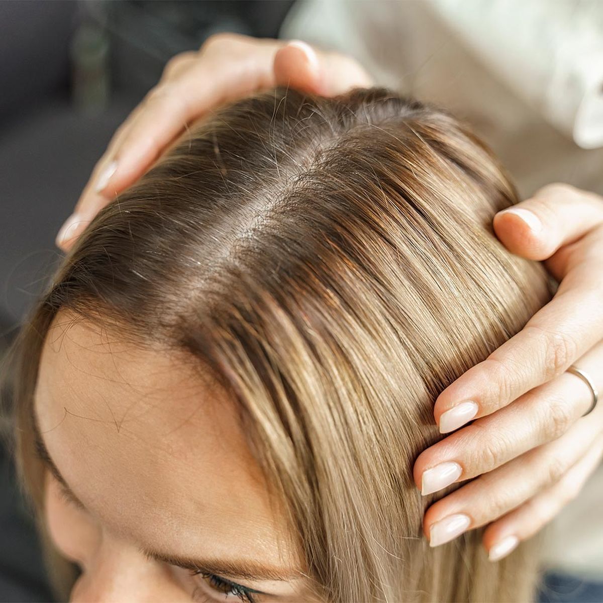 belleza cabello como disimular canas productos al instante spray