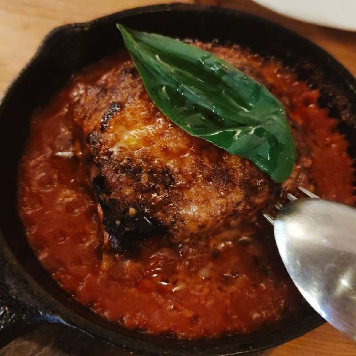 La parmigiana de berenjena de Sartoria Panatieri