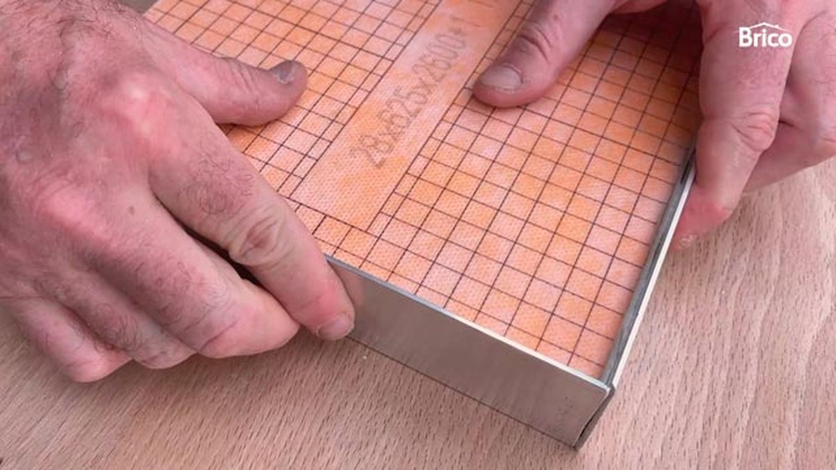 Como hacer una balda flotante de estilo industrial paso 4