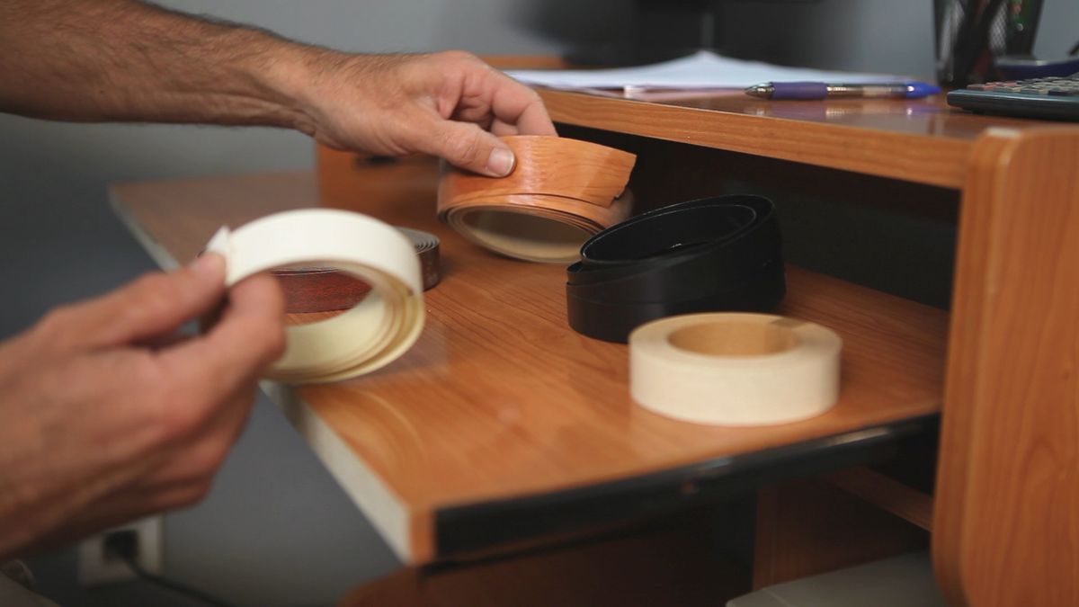 Arreglar el canto de un escritorio paso 3