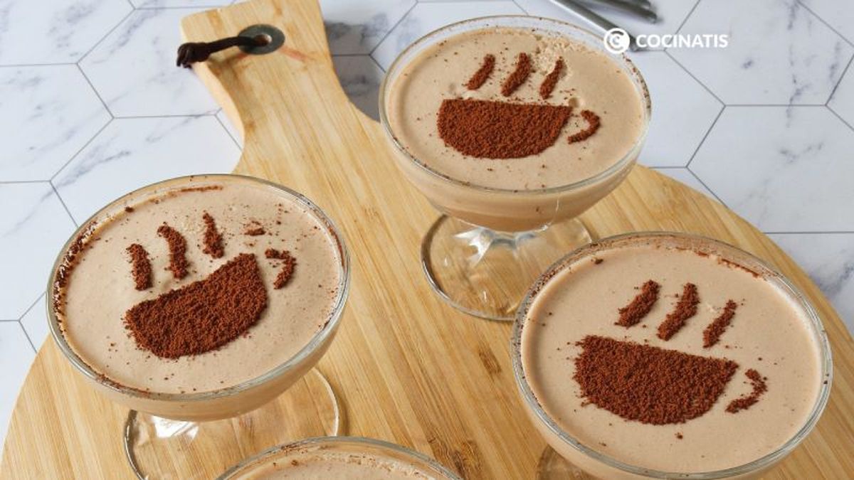 Vasitos de mousse de café