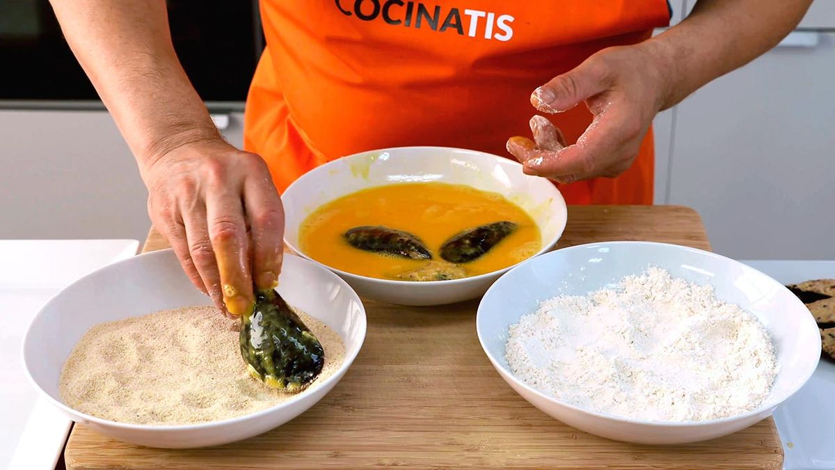 Receta de tigres o mejillones rellenos con bechamel  paso 5