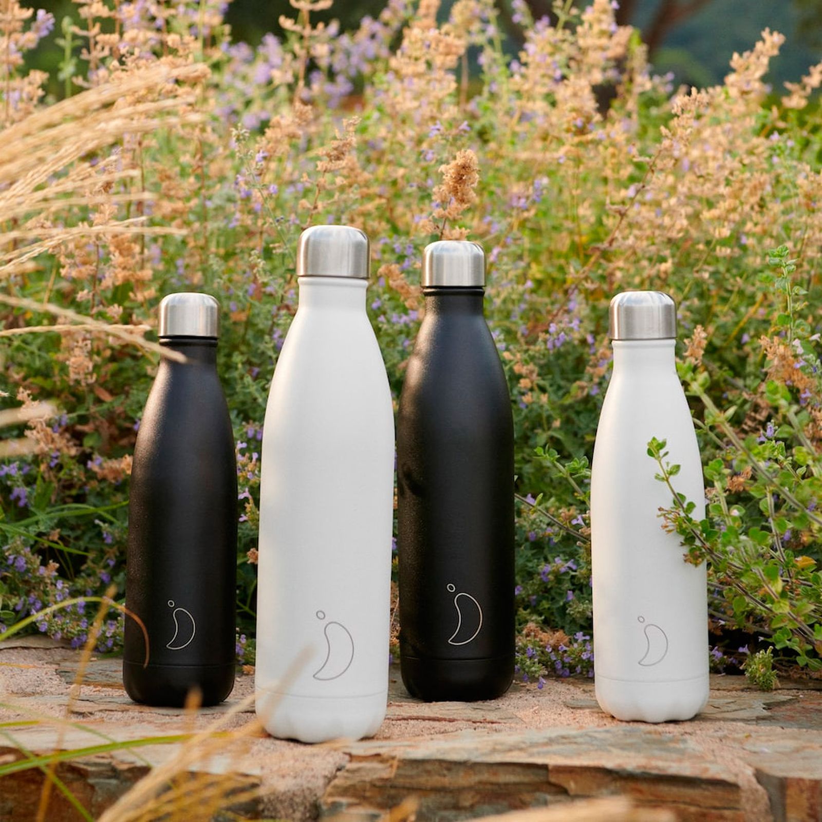 moda yoga botellas agua oysho