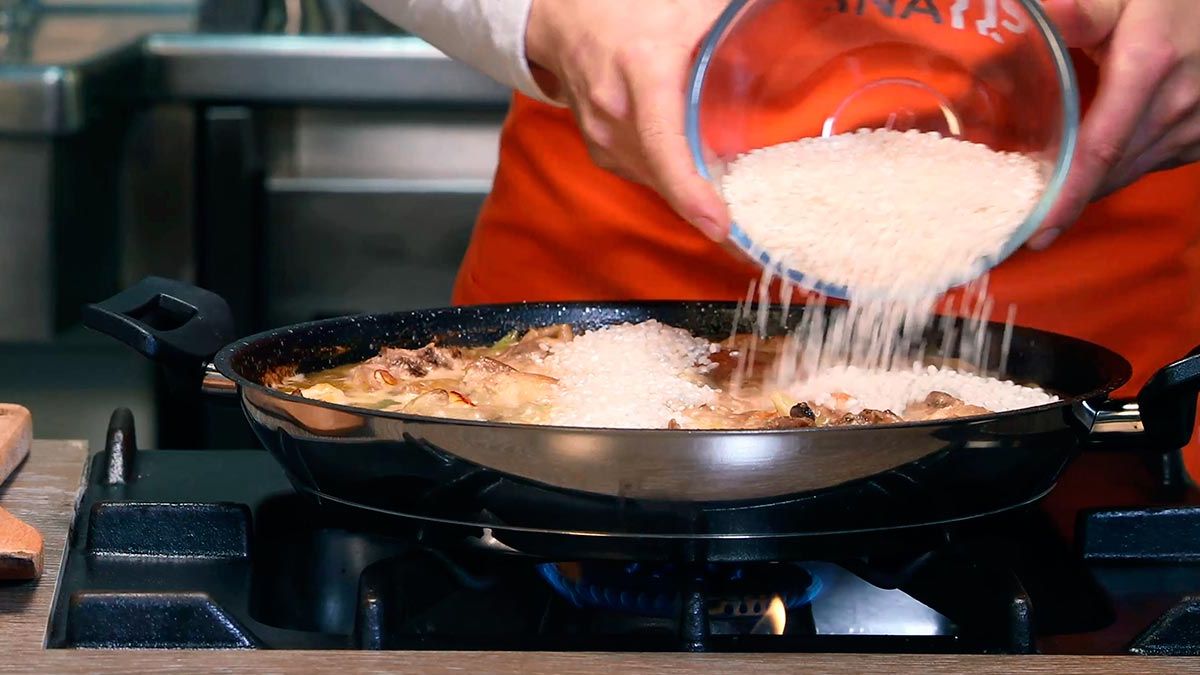 Receta de paella valenciana   paso 4