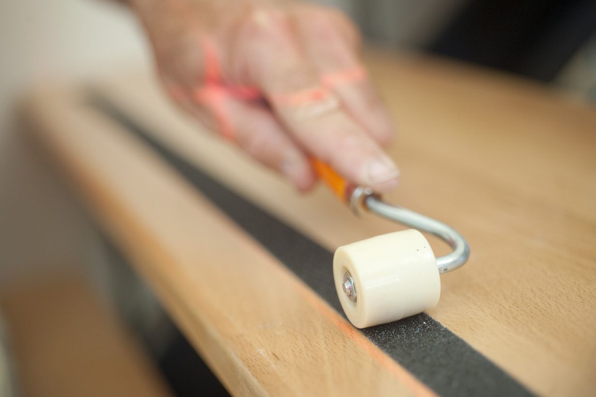 brico2 658 antideslizante escaleras paso 5