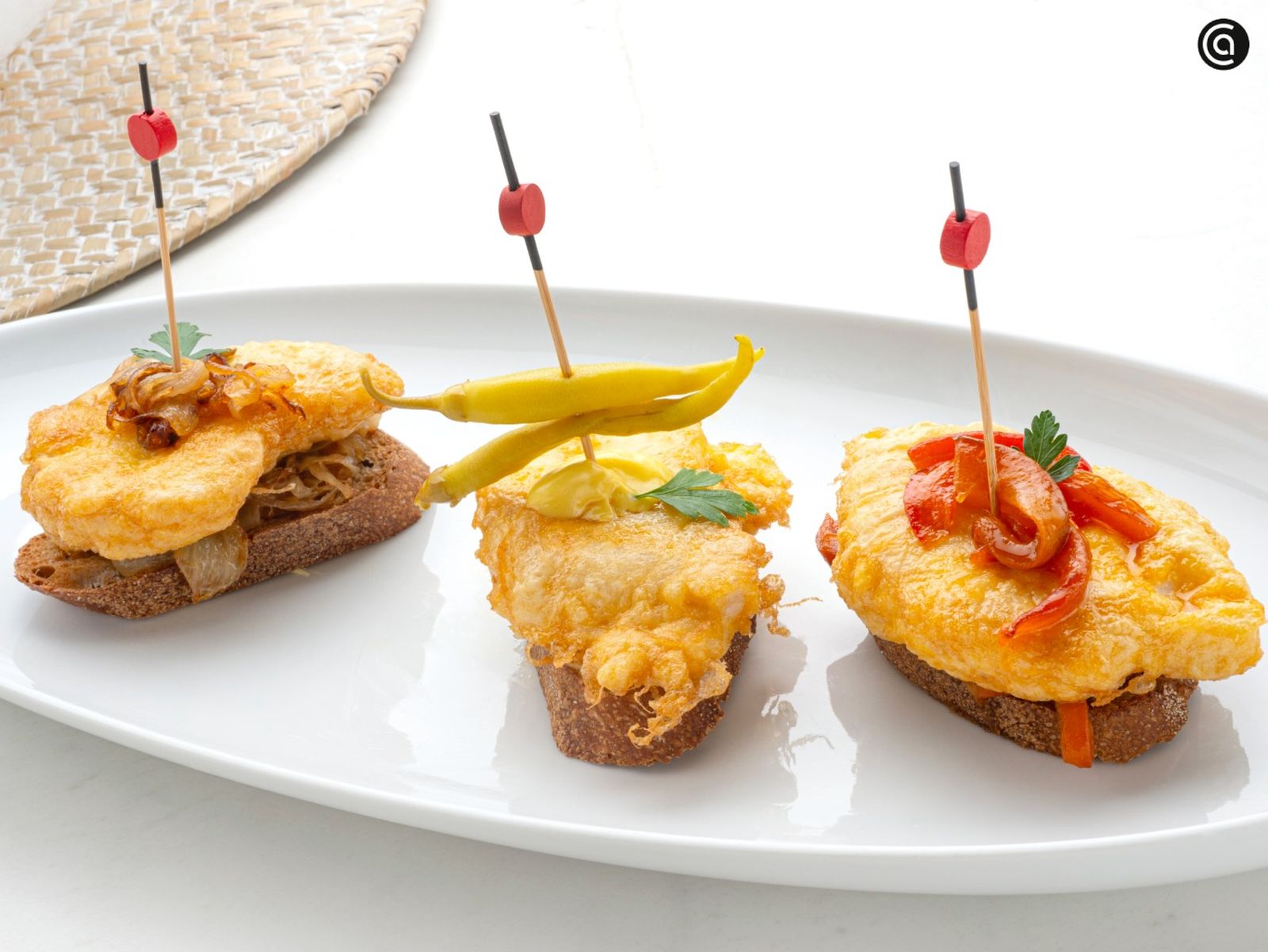 Los montaditos de merluza de Karlos Arguiñano son un aperitivo perfecto