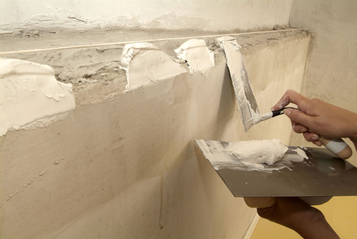 Nivelar mocheta en pared paso 6