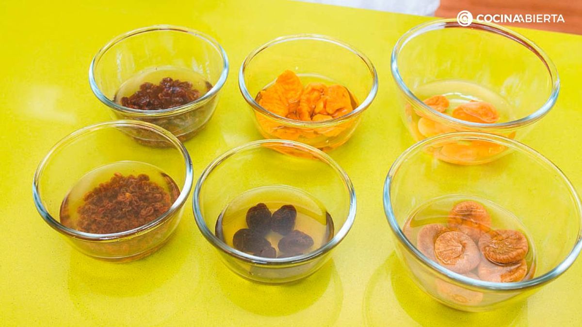 La técnica fácil para hidratar frutas deshidratadas