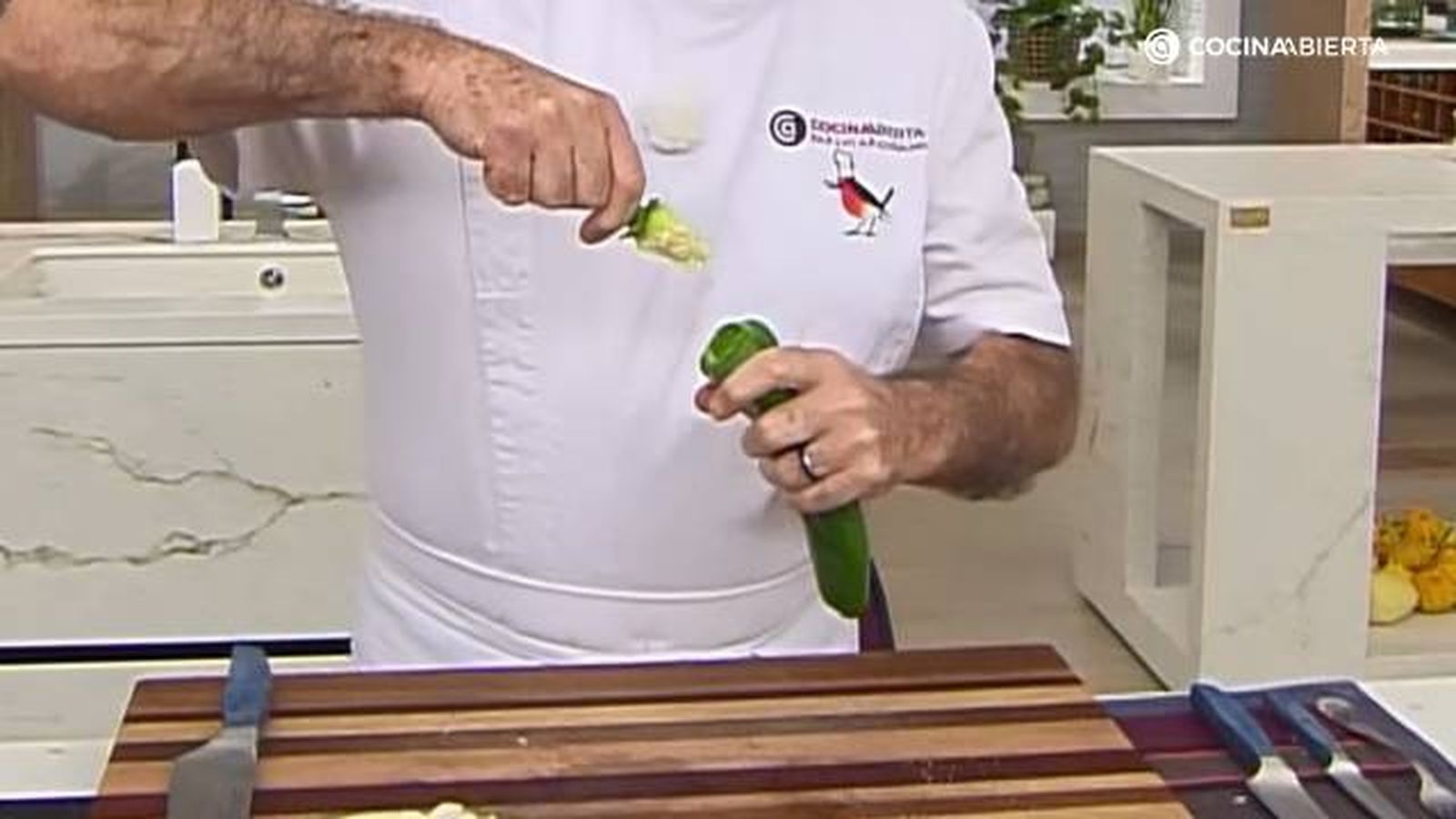 KARL7058 Muslos pollo verduras paso pimiento