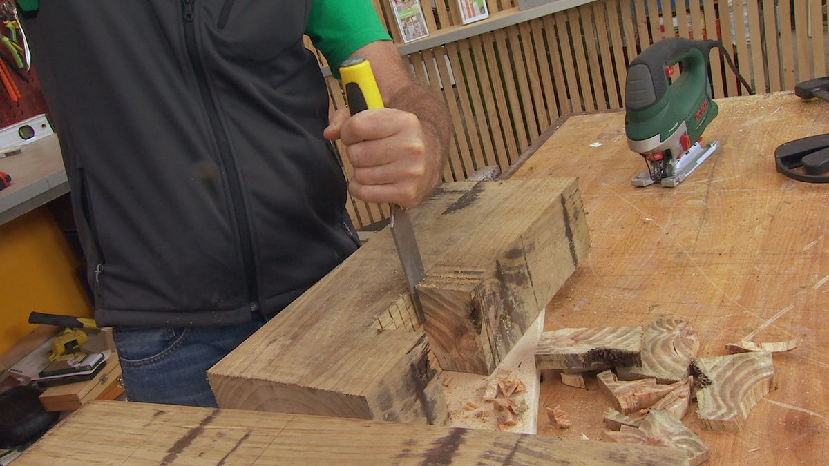 Mesa con traviesas paso 4