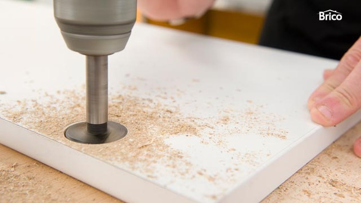 brico 0532 Sustituir puertas cocina paso 2