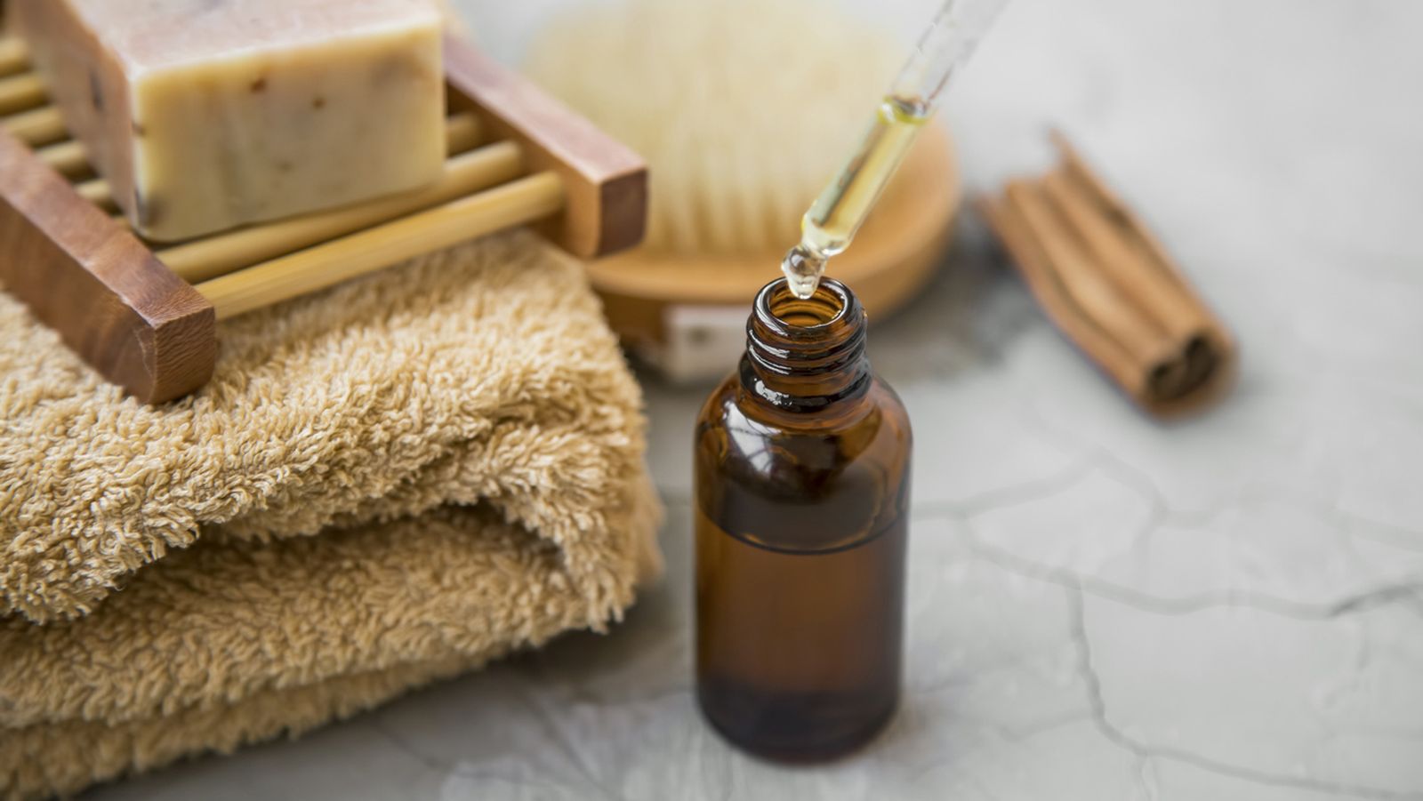 como hacer serum facial con productos naturales