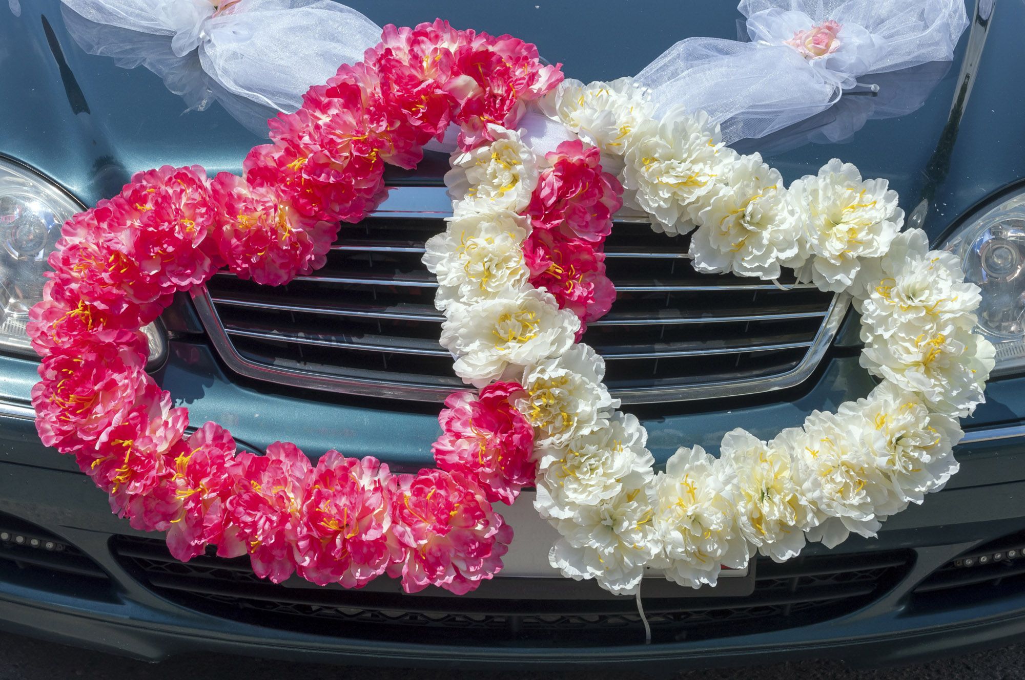 Cómo decorar el coche para una boda   12