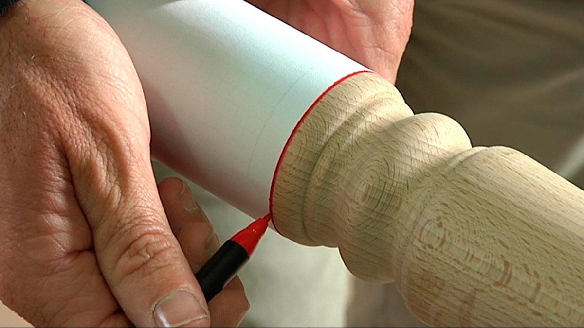 Colocar ruedas en patas de mesa paso 7