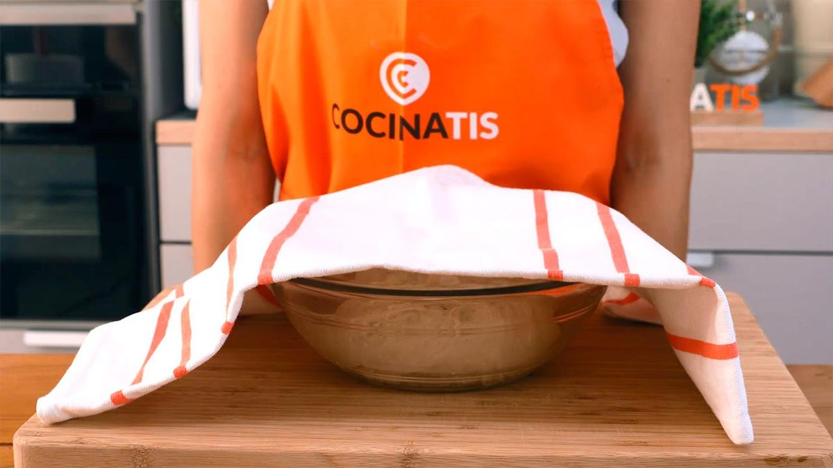 Cómo hacer pan de hot dog  paso 3