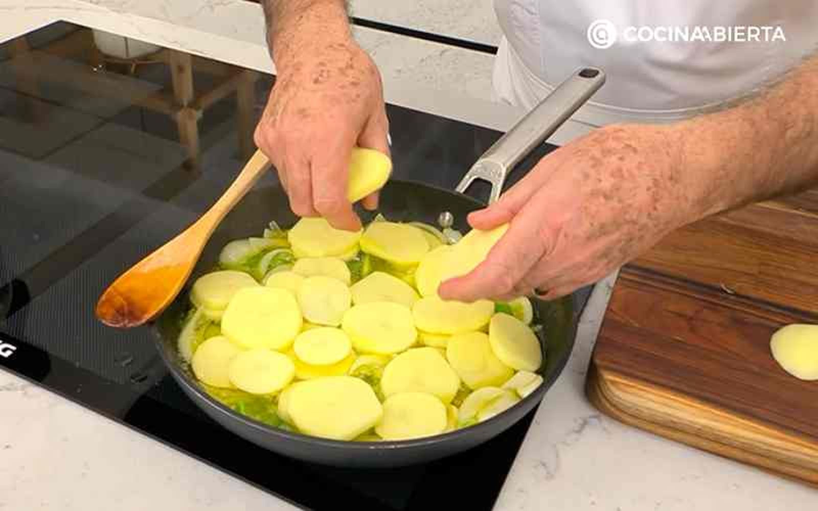 Fríe las patatas