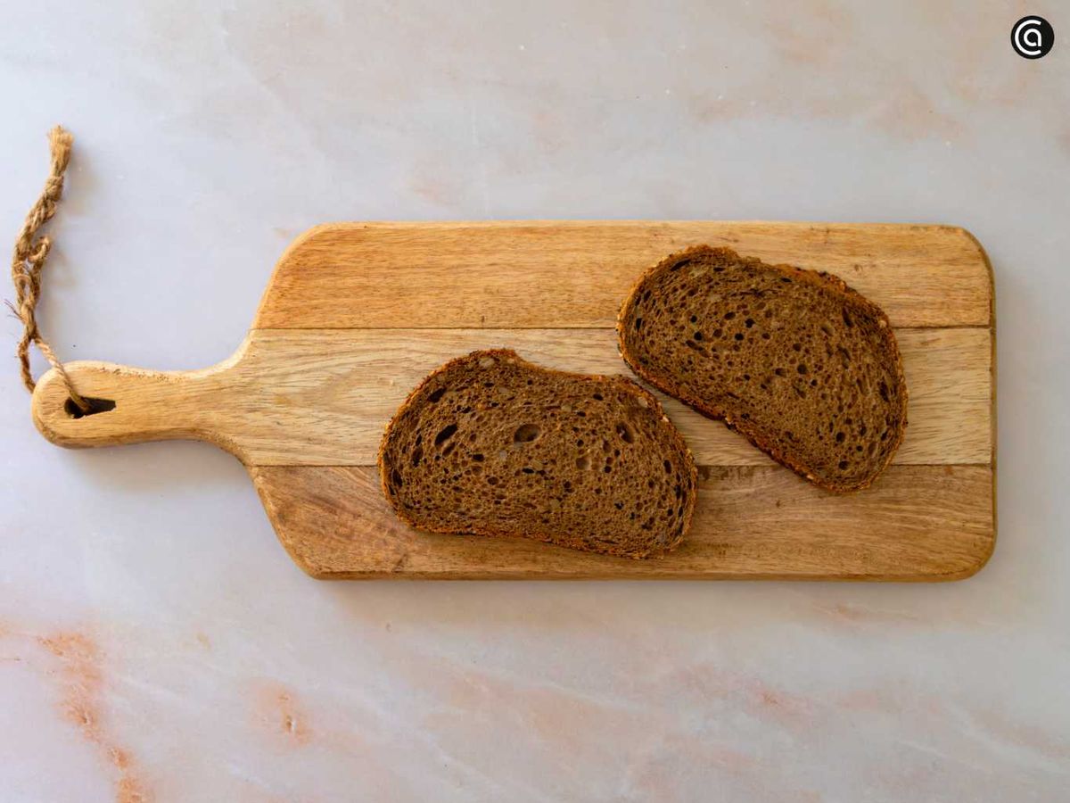 Prepara las rebanadas de pan