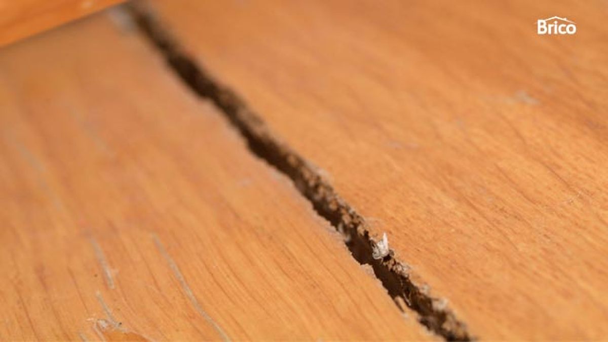 Sellado de juntas en suelo de madera paso 11