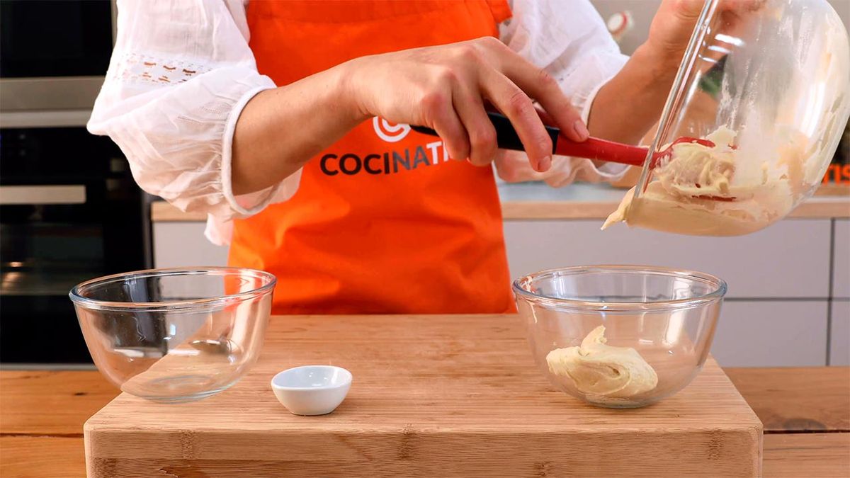 Receta de bastones de galleta para Navidad  paso 3