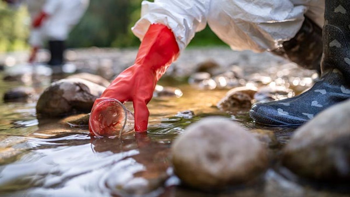 se puede beber agua de lluvia cientificos estocolmo indican que esta contaminada en todo el planeta