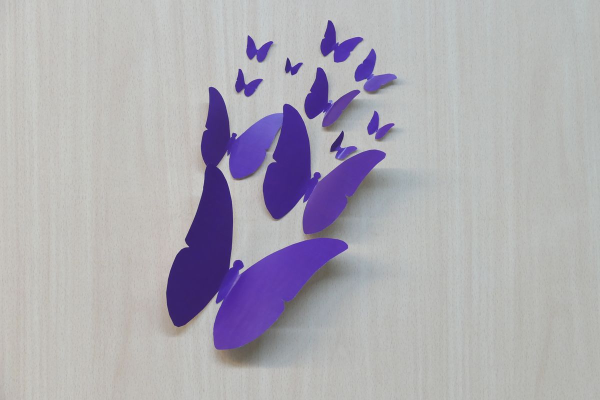 Mariposas para decorar la pared paso 4