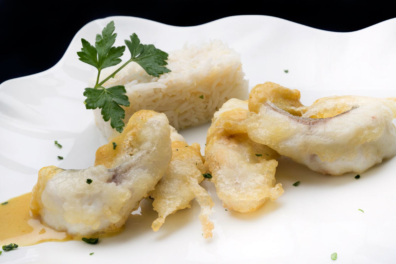 530 Dorada en tempura con salsa curry y arroz basmati (5145) xl