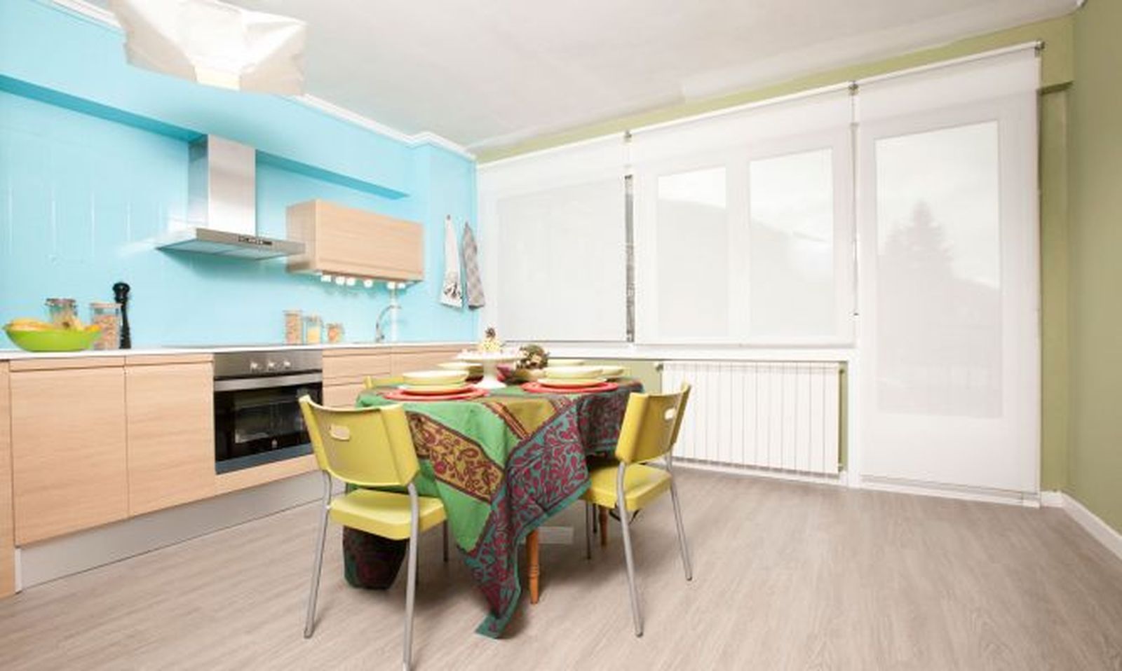 decogarden 553 cocina luminosa en azul y verde xl 668x400x80xX[1]