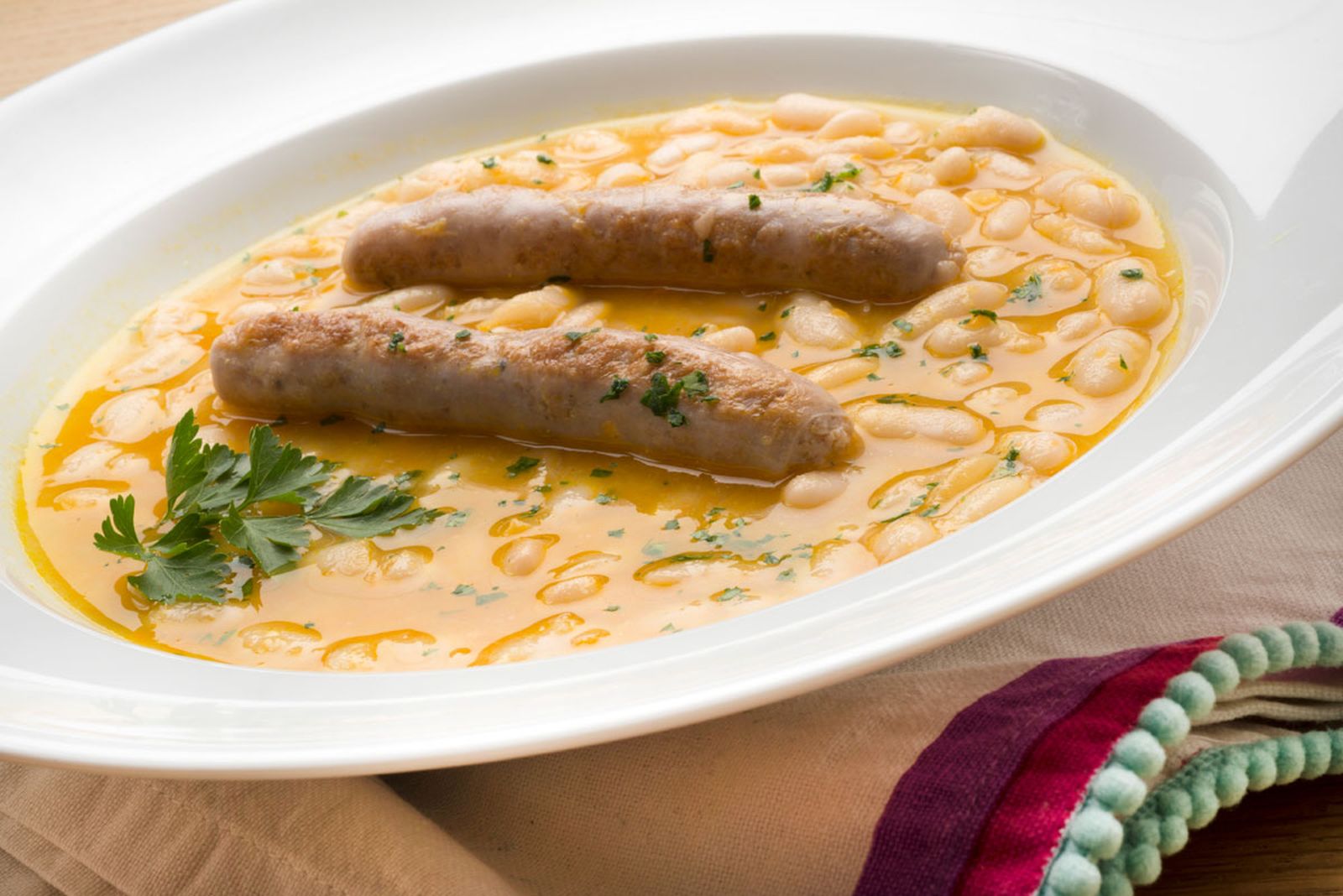 5355 1 Alubias blancas con salchichas (739) xl