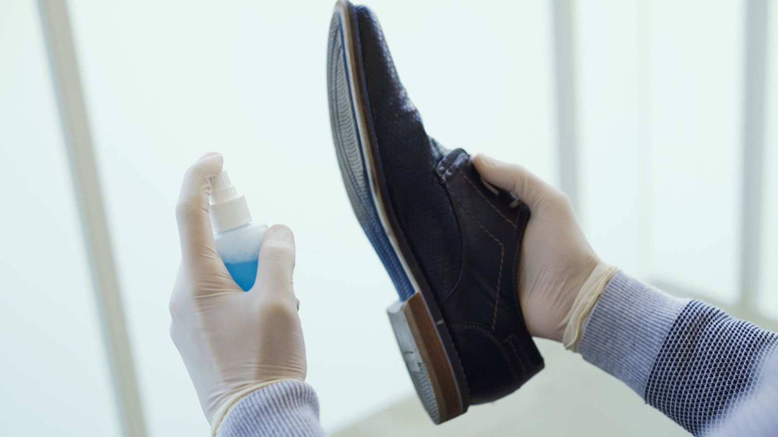 trucos y consejos para evitar que resbalen los zapatos