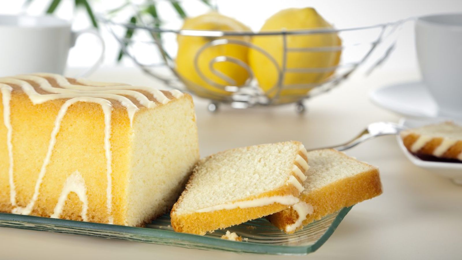 Aprende a elaborar un delicioso bizcocho de limón sin gluten, apto para celiacos