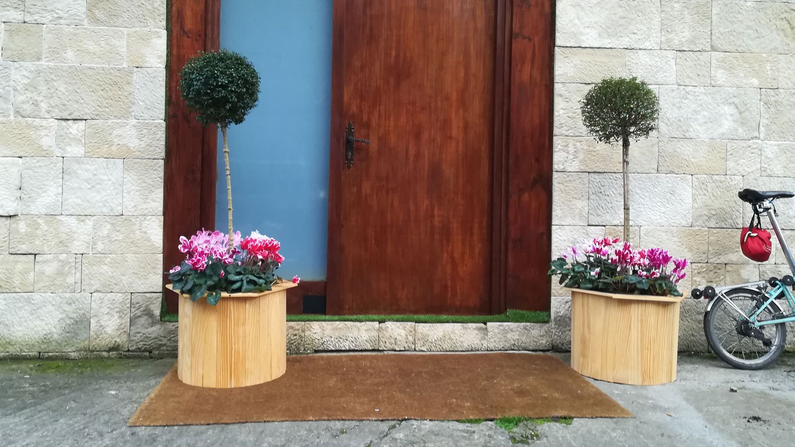 Cómo hacer una maceta con un bidón