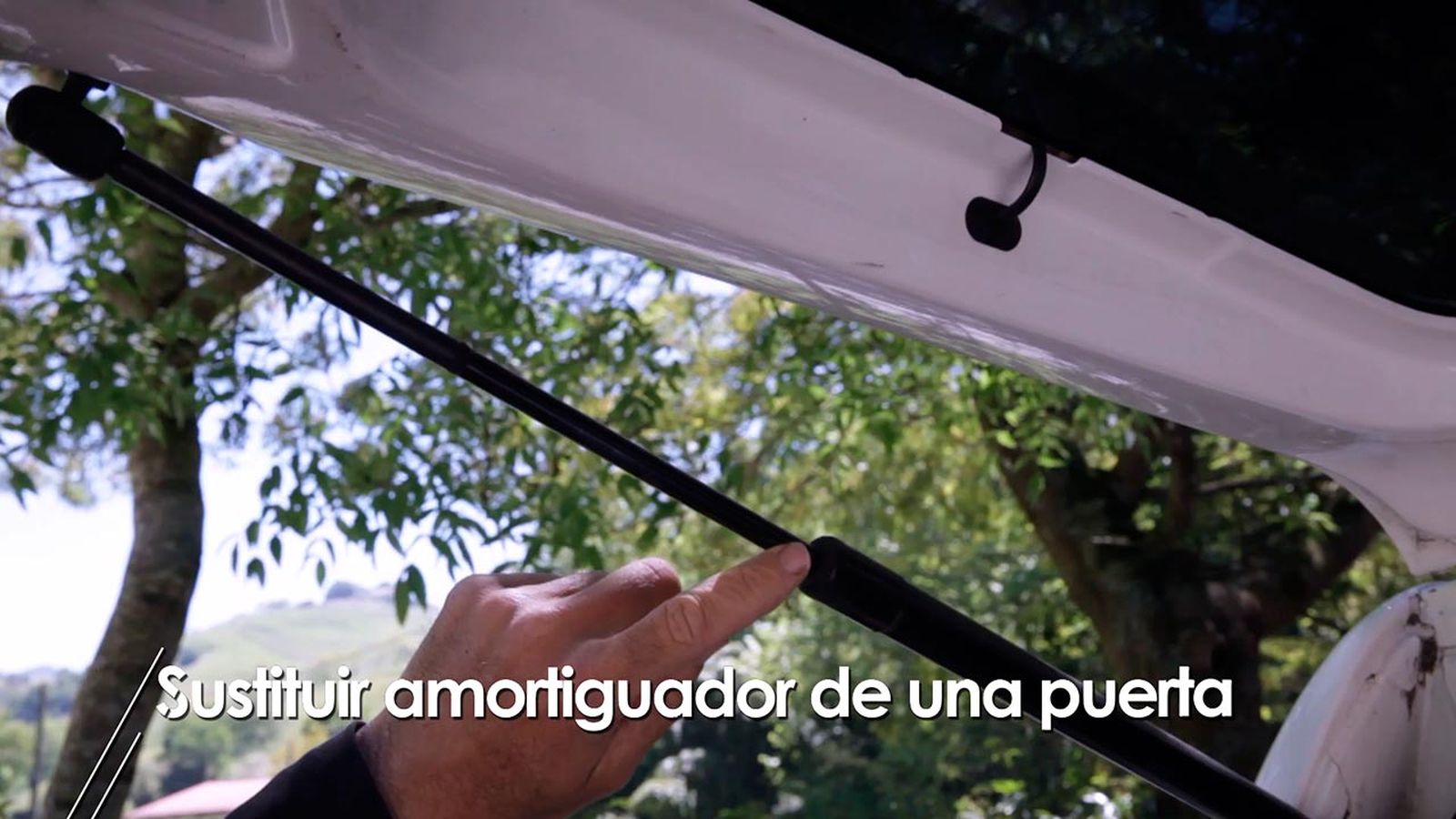 Como cambiar el amortiguador de una puerta