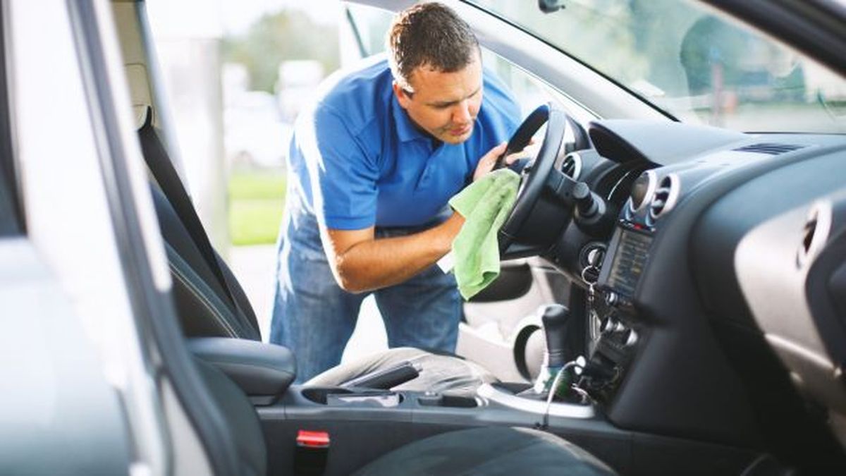 como hacer que el coche huela a nuevo