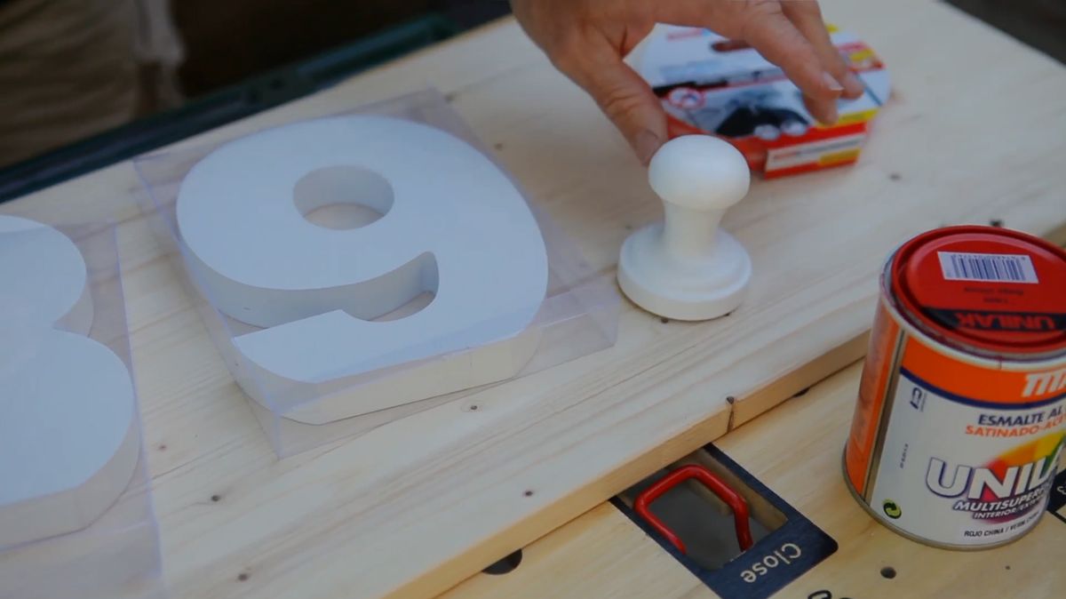 Hacer un número para la puerta de casa paso 1