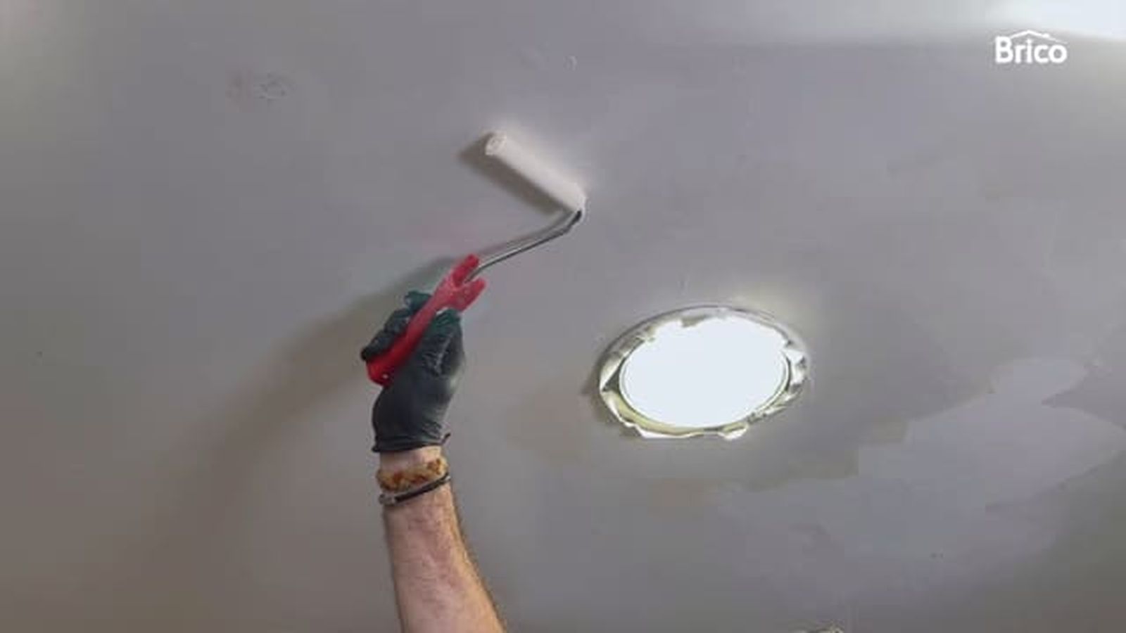 arreglar techo bano humedad desconchado paso 13