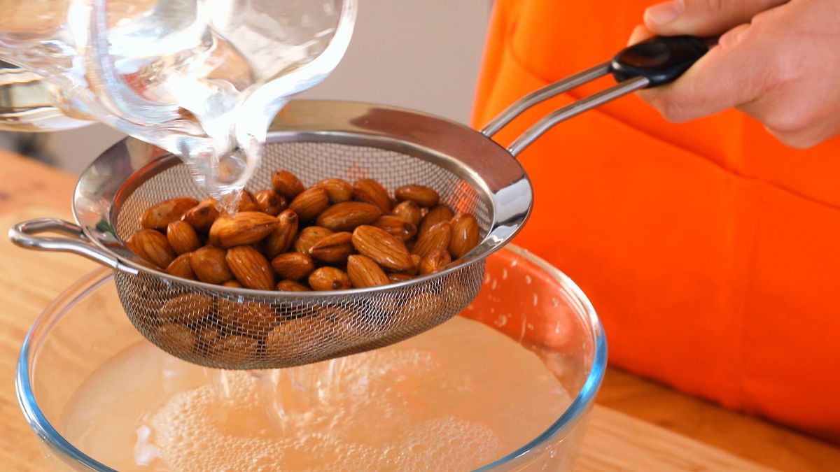 Leche de almendras casera sin azúcar   paso 2