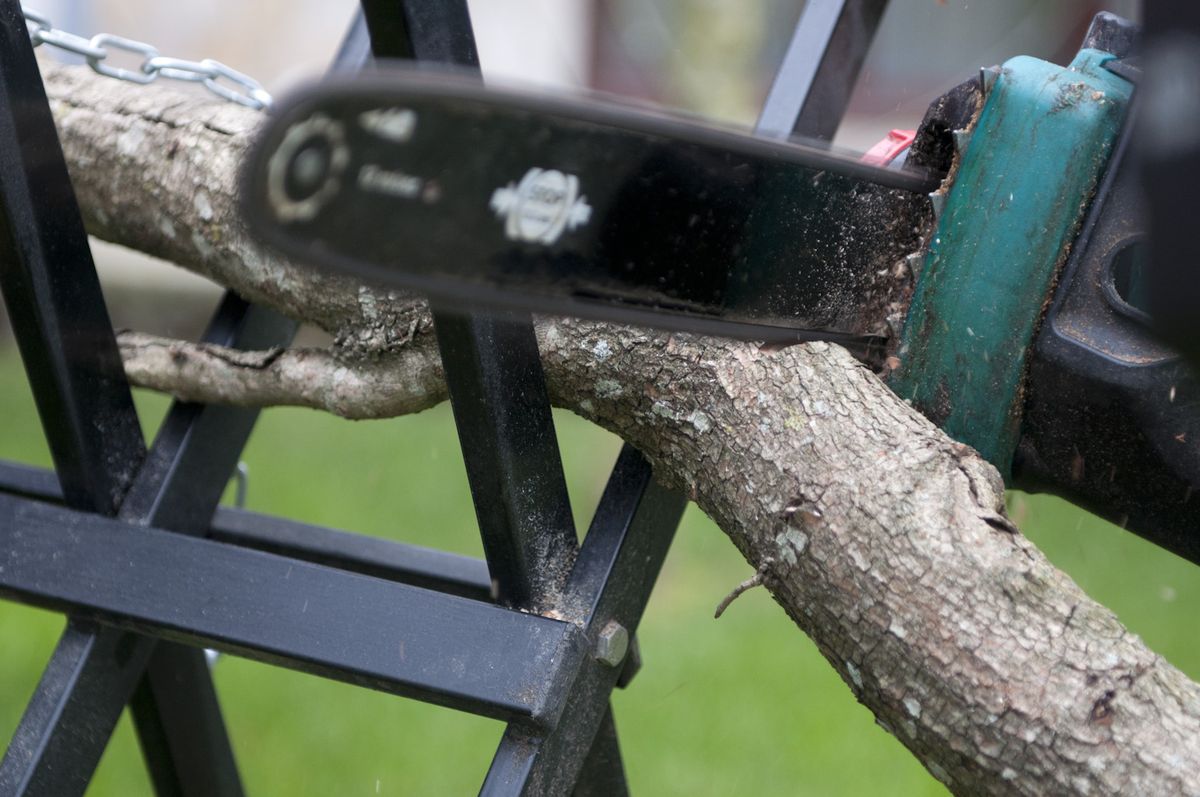 Bricomania 681 Cambiar cadena de motosierra p7