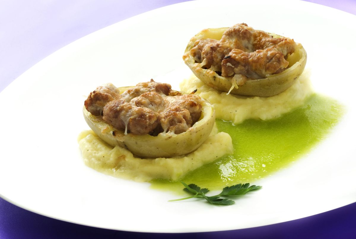 karl45800510 patatas rellenas de salchichas xl