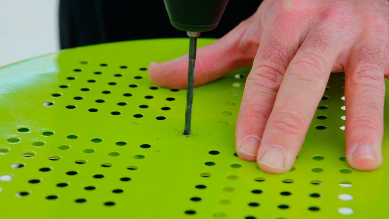 Cómo hacer soldadura metálica en frío paso 5