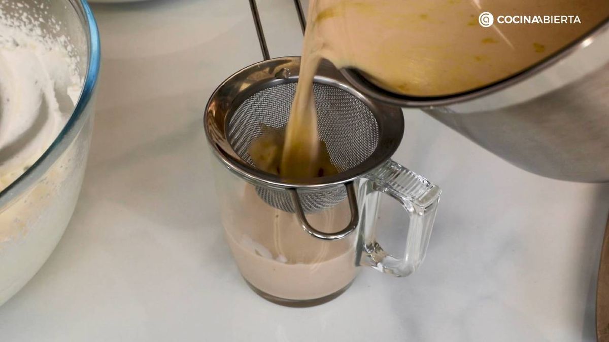 Cafes navidad pumpkin spice latte paso 3