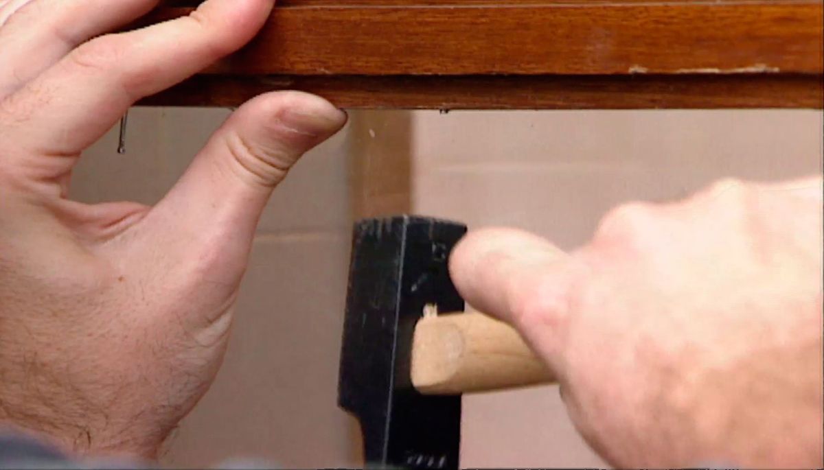 Cambiar el cristal roto de una ventana 4