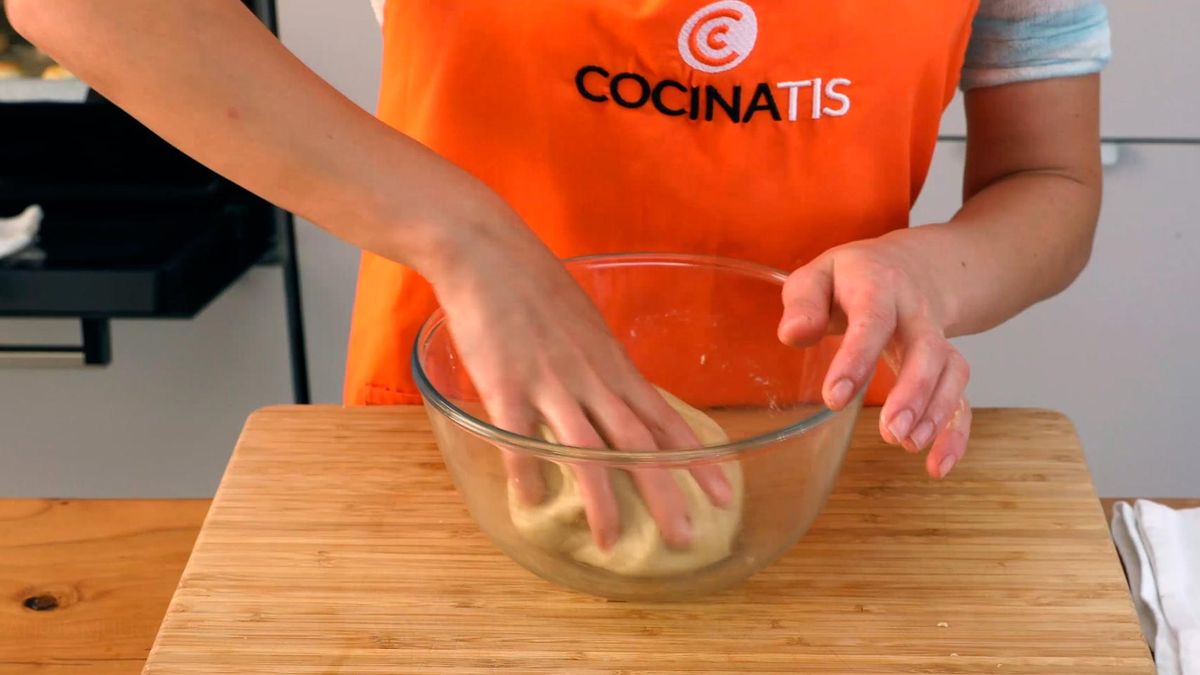 Pan de muerto de México   paso 2