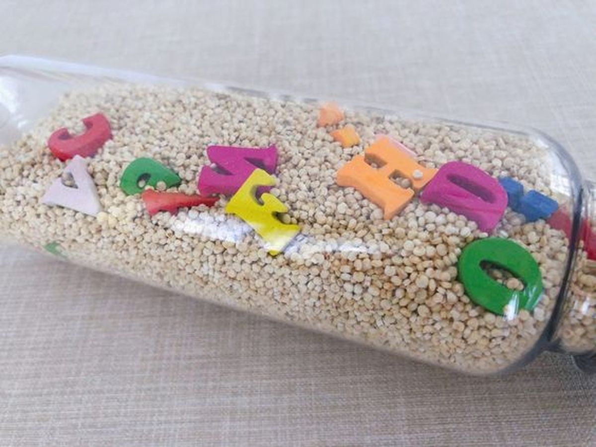 botella sensorial sonido semillas y letras pinterest los inventos de mama