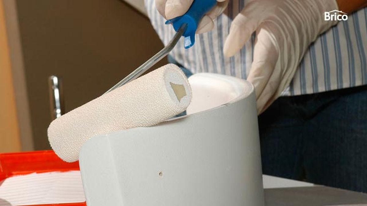 Esmaltar silla de cocina deteriorada paso 5