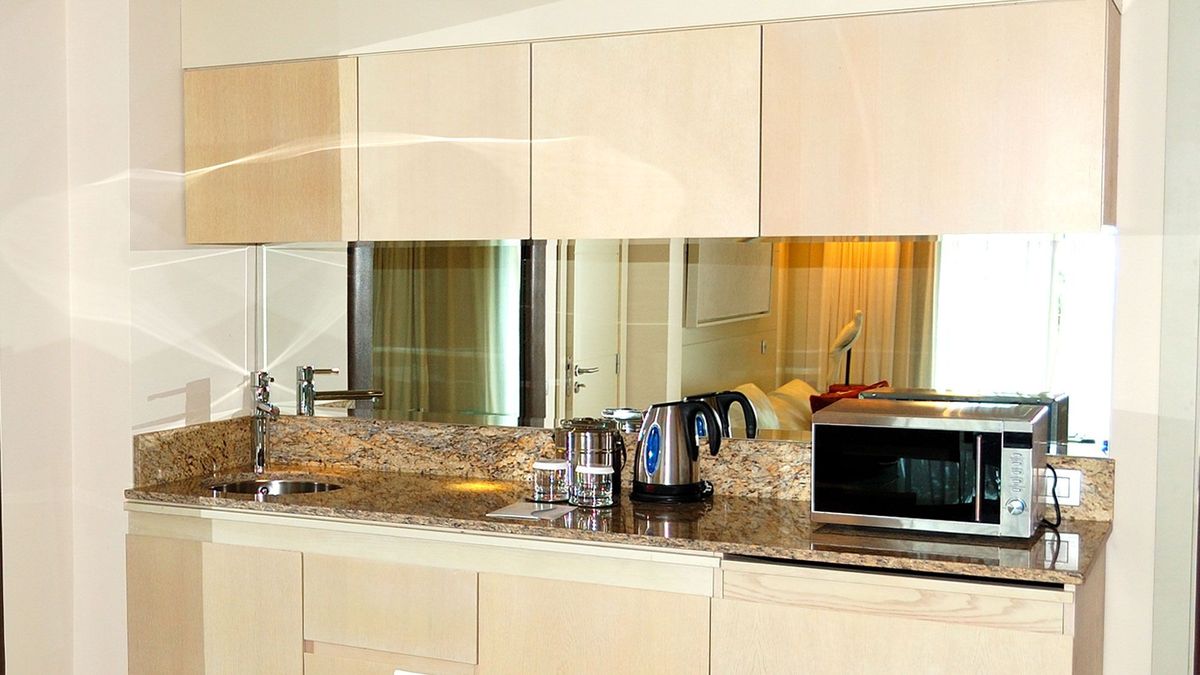 Trucos para cocinas pequeñas espejos